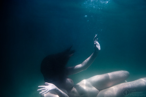 Erinn VonBeck underwater nude