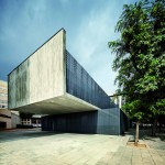 Nursery in the Jardines De Malaga / Batlle i Roig Architectes | ArchDaily