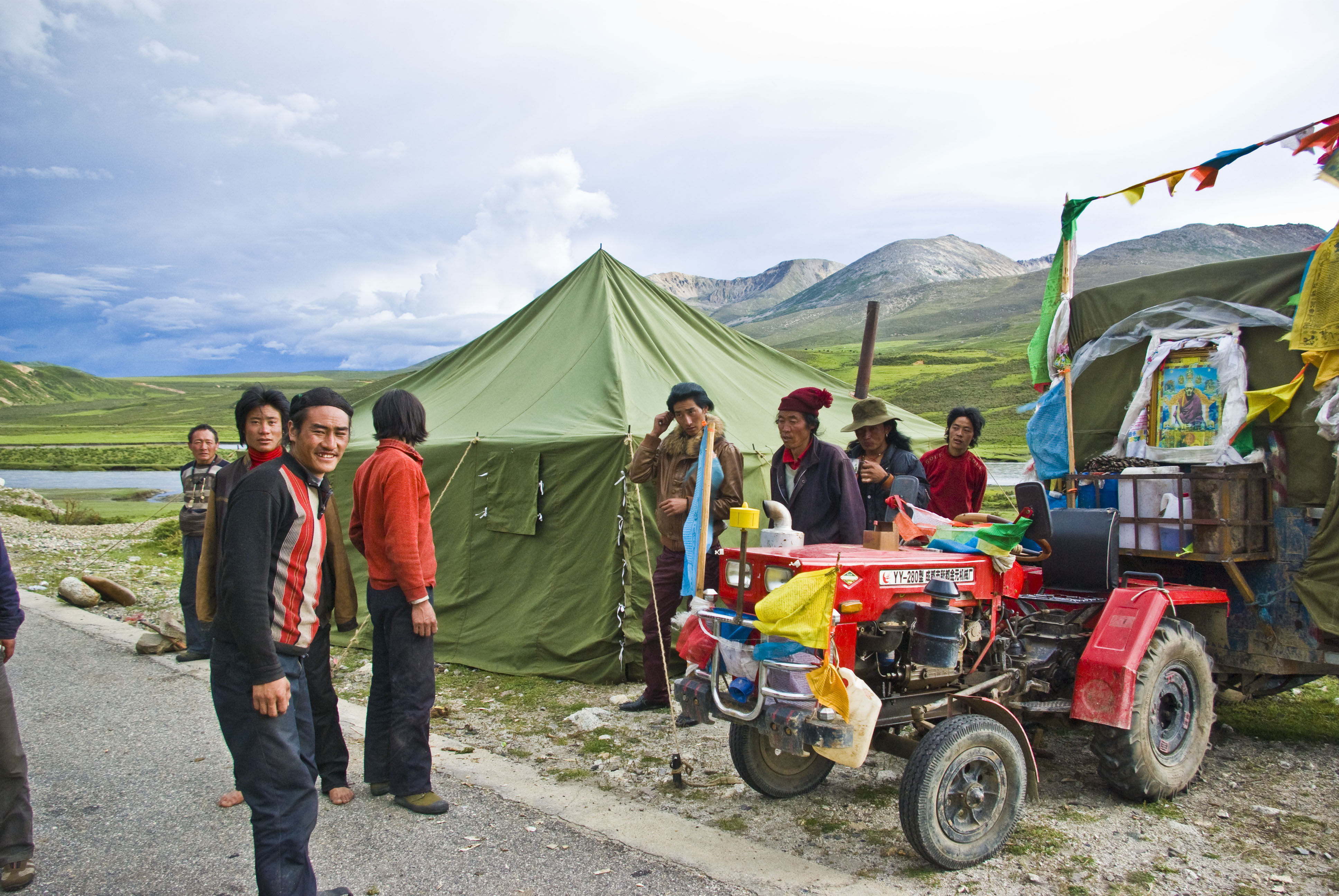 Pilgrims near Litang in Tibet