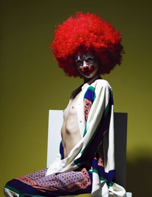 topless clown - Iris Strubegger